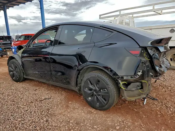 7SAYGAEE1NF484376 2022 TESLA MODEL Y - Image 2