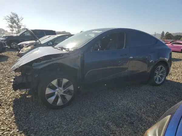 7SAYGAEE1NF488279 2022 TESLA MODEL Y - Image 1