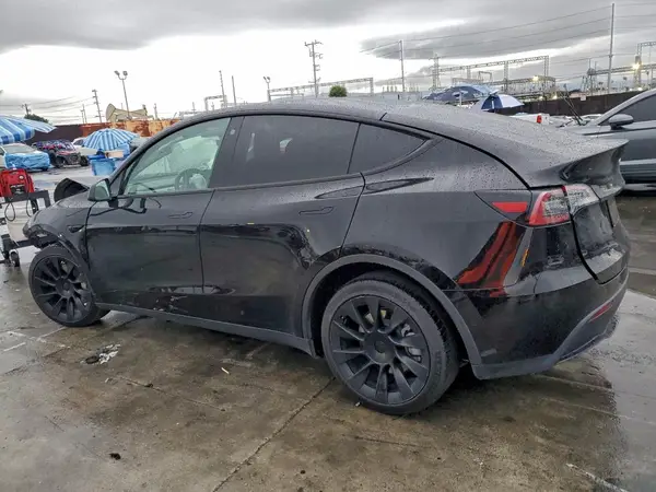 7SAYGAEE1NF488721 2022 TESLA MODEL Y - Image 2