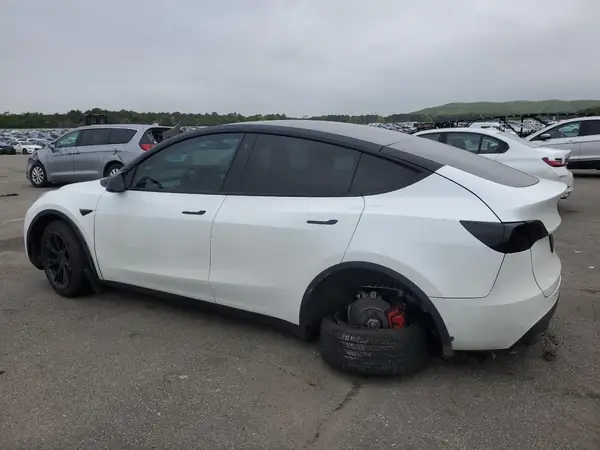 7SAYGAEE1NF518364 2022 TESLA MODEL Y - Image 2