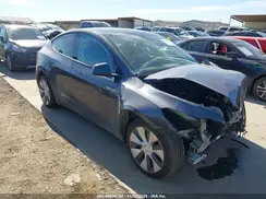 7SAYGAEE1NF534290 2022 TESLA MODEL Y