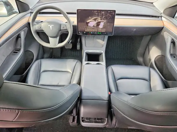 7SAYGAEE1NF536105 2022 TESLA MODEL Y - Image 8