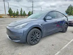 7SAYGAEE1NF554135 2022 TESLA MODEL Y
