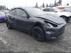 7SAYGAEE1NF556192 2022 TESLA MODEL Y