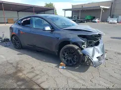 7SAYGAEE1NF560517 2022 TESLA MODEL Y