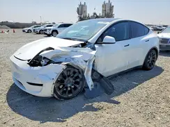 7SAYGAEE1PF583394 2023 TESLA MODEL Y
