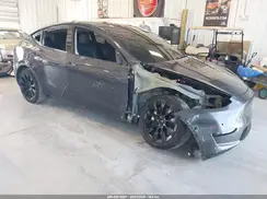 7SAYGAEE1PF587123 2023 TESLA MODEL Y