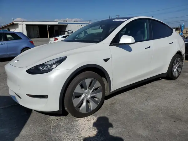 7SAYGAEE1PF602185 2023 TESLA MODEL Y - Image 1