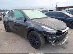 7SAYGAEE1PF604972 2023 TESLA MODEL Y