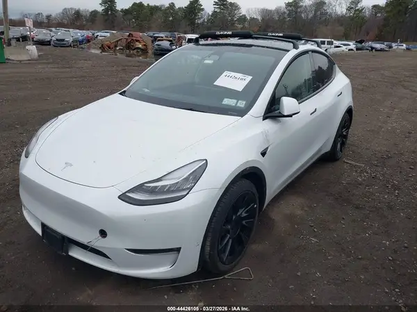 7SAYGAEE1PF608634 2023 TESLA MODEL Y - Image 2