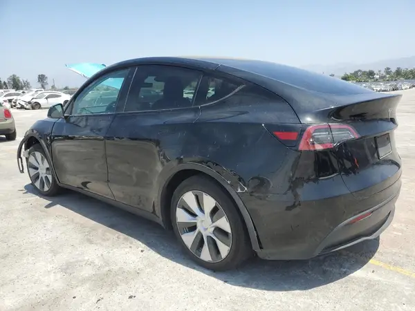 7SAYGAEE1PF624655 2023 TESLA MODEL Y - Image 2