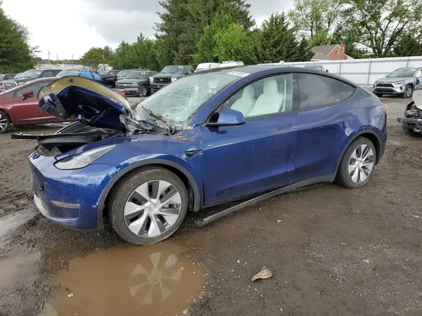 7SAYGAEE1PF643996 2023 TESLA MODEL Y - Image 1