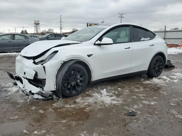 7SAYGAEE1PF660166 2023 TESLA MODEL Y - Image 1