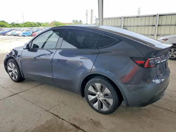 7SAYGAEE1PF662788 2023 TESLA MODEL Y - Image 2