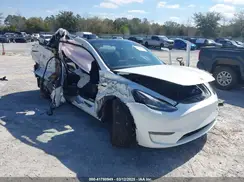7SAYGAEE1PF665934 2023 TESLA MODEL Y