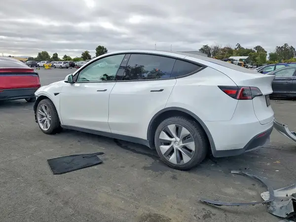 7SAYGAEE1PF740969 2023 TESLA MODEL Y - Image 2