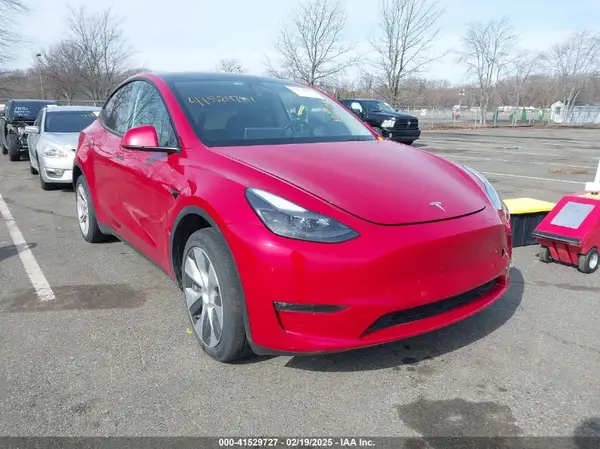 7SAYGAEE1PF745038 2023 TESLA MODEL Y - Image 1