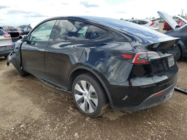7SAYGAEE1PF748151 2023 TESLA MODEL Y - Image 2