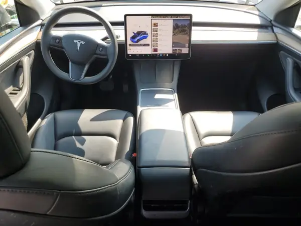 7SAYGAEE1PF772109 2023 TESLA MODEL Y - Image 8