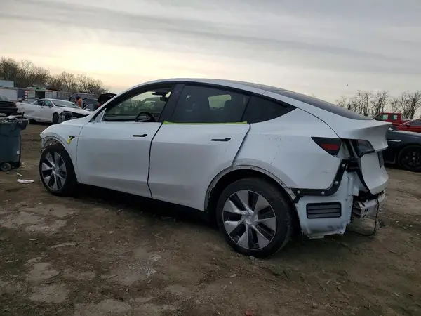 7SAYGAEE1PF782901 2023 TESLA MODEL Y - Image 2