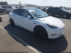 7SAYGAEE1PF798760 2023 TESLA MODEL Y