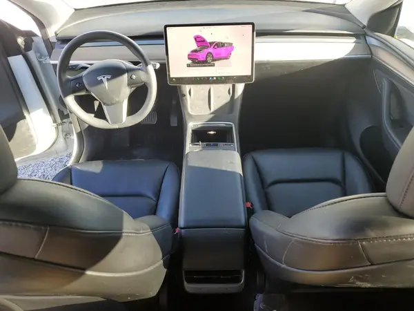 7SAYGAEE1PF813595 2023 TESLA MODEL Y - Image 8