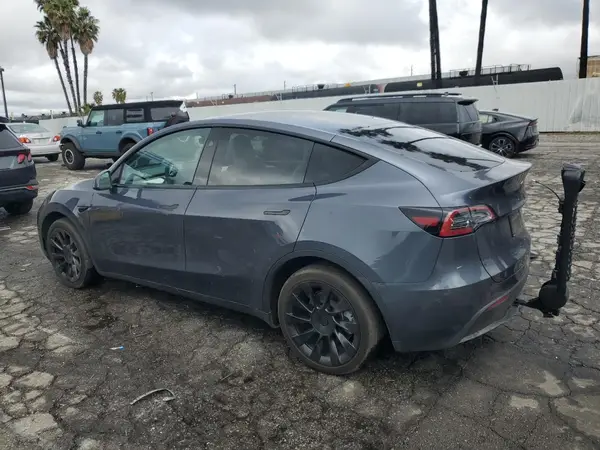 7SAYGAEE1PF824385 2023 TESLA MODEL Y - Image 2