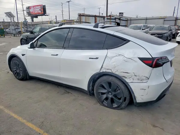 7SAYGAEE1PF881184 2023 TESLA MODEL Y - Image 2