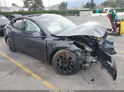 7SAYGAEE1PF897272 2023 TESLA MODEL Y