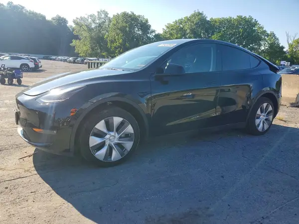 7SAYGAEE1PF927919 2023 TESLA MODEL Y - Image 1