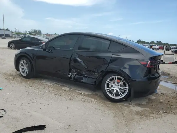 7SAYGAEE1PF931162 2023 TESLA MODEL Y - Image 2