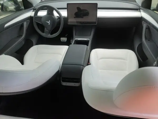 7SAYGAEE1PF931162 2023 TESLA MODEL Y - Image 8