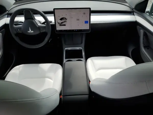 7SAYGAEE1PF944168 2023 TESLA MODEL Y - Image 8