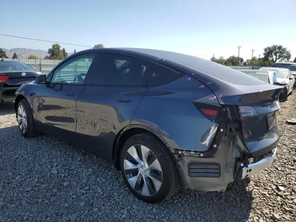 7SAYGAEE1PF960967 2023 TESLA MODEL Y - Image 2