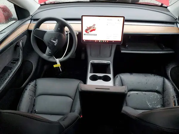 7SAYGAEE1RF001992 2024 TESLA MODEL Y - Image 8