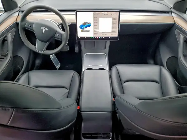7SAYGAEE1RF037715 2024 TESLA MODEL Y - Image 8
