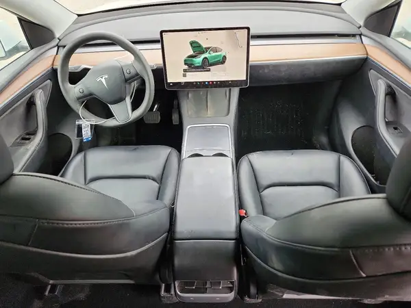7SAYGAEE1RF049279 2024 TESLA MODEL Y - Image 8