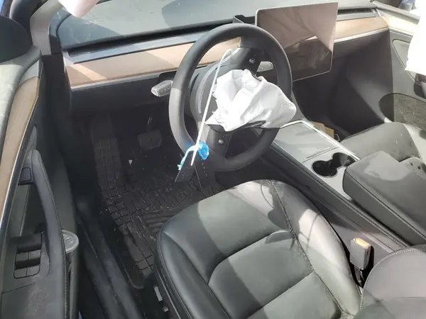 7SAYGAEE1RF072951 2024 TESLA MODEL Y - Image 8