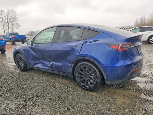 7SAYGAEE1RF081083 2024 TESLA MODEL Y - Image 2
