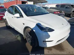 7SAYGAEE1RF088907 2024 TESLA MODEL Y