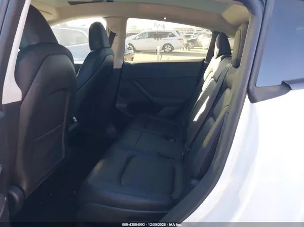 7SAYGAEE1RF088907 2024 TESLA MODEL Y - Image 8