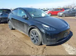 7SAYGAEE1RF100568 2024 TESLA MODEL Y