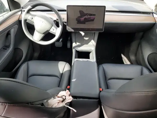 7SAYGAEE1RF107617 2024 TESLA MODEL Y - Image 8