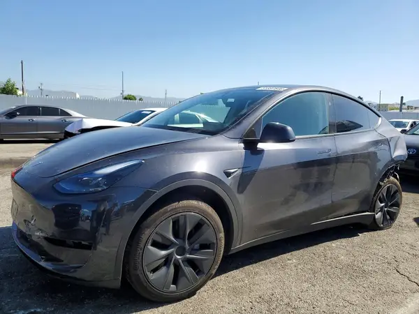 7SAYGAEE1RF115572 2024 TESLA MODEL Y - Image 1