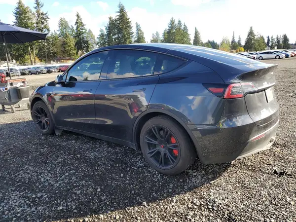 7SAYGAEE1RF163329 2024 TESLA MODEL Y - Image 2