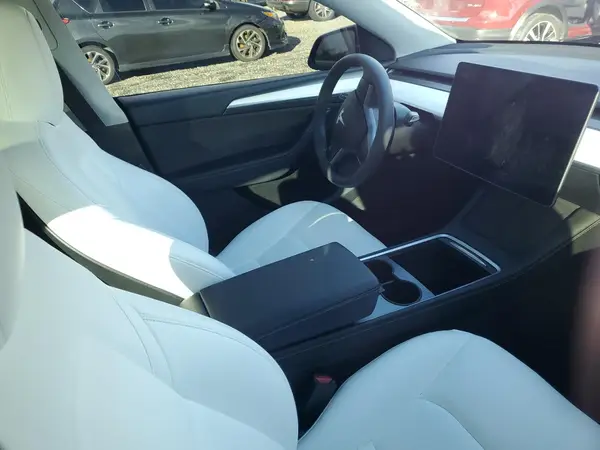7SAYGAEE1RF163329 2024 TESLA MODEL Y - Image 8