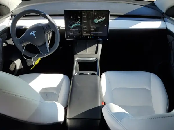 7SAYGAEE1RF165484 2024 TESLA MODEL Y - Image 8