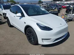 7SAYGAEE1RF165825 2024 TESLA MODEL Y