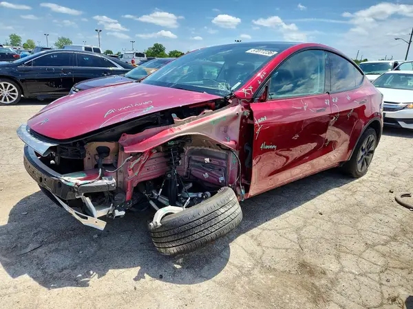 7SAYGAEE1RF168028 2024 TESLA MODEL Y - Image 1