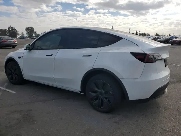 7SAYGAEE1RF168580 2024 TESLA MODEL Y - Image 2